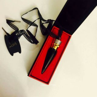 Son louboutin diva velvet matte 505M