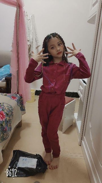 Bộ Nhung tăm lên form cực xinh cho bé gái