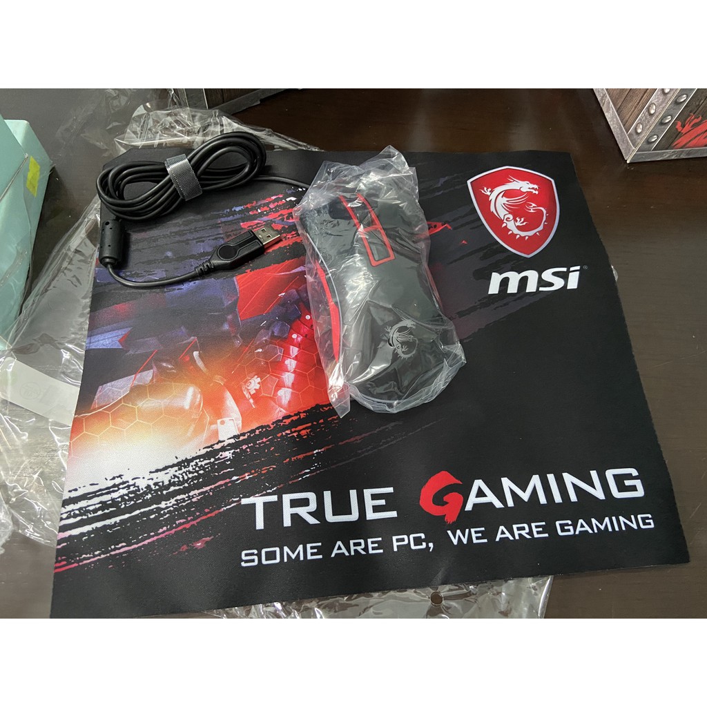 Combo Chuột Game MSI Gaming --RGB + miếng lót True Gaming cao cấp