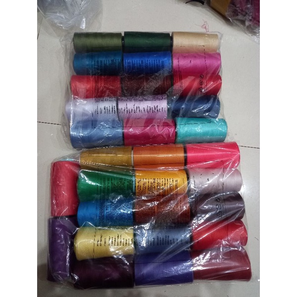 SET CHỈ LỠ 20 CUỘN MIX ĐỦ MÀU  CHỈ CÂN TẬP MAY  ĐẾN CAO CẤP