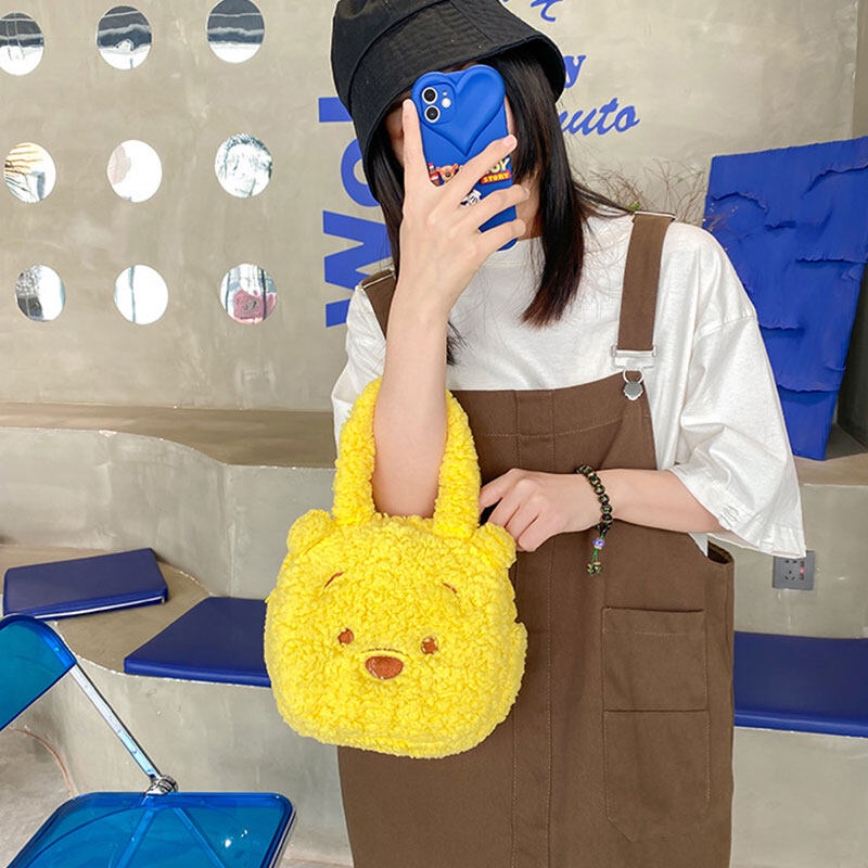 Túi gấu bông dâu tây Túi flannel xinh xắn phiên bản túi hoạt hình dung tích lớn của Hàn Quốc.
