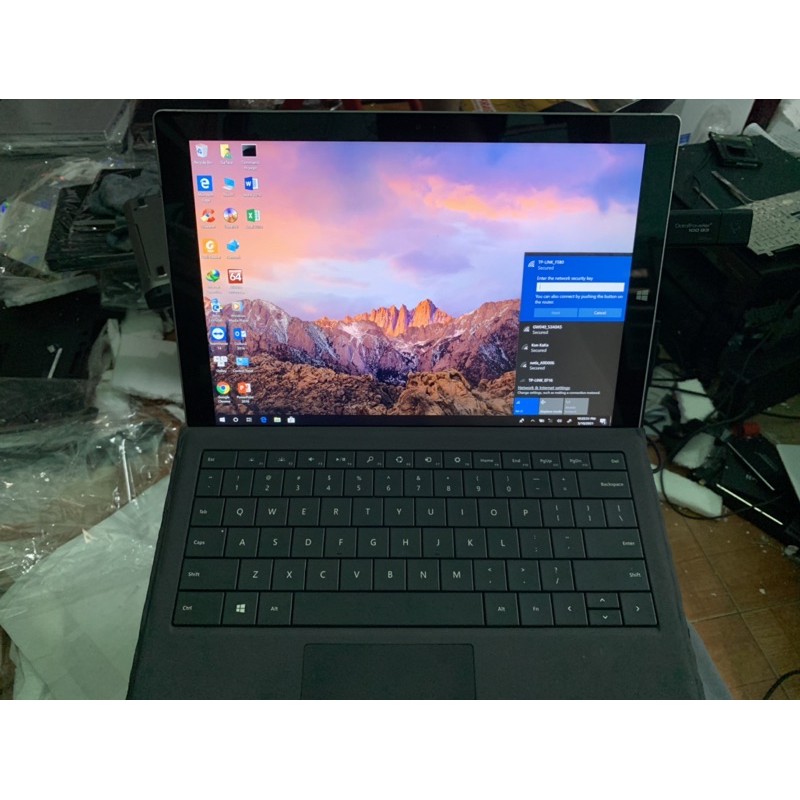 Laptop 2trong 1 kiêm máy tính bảng Surface pro 3Core i5-4300