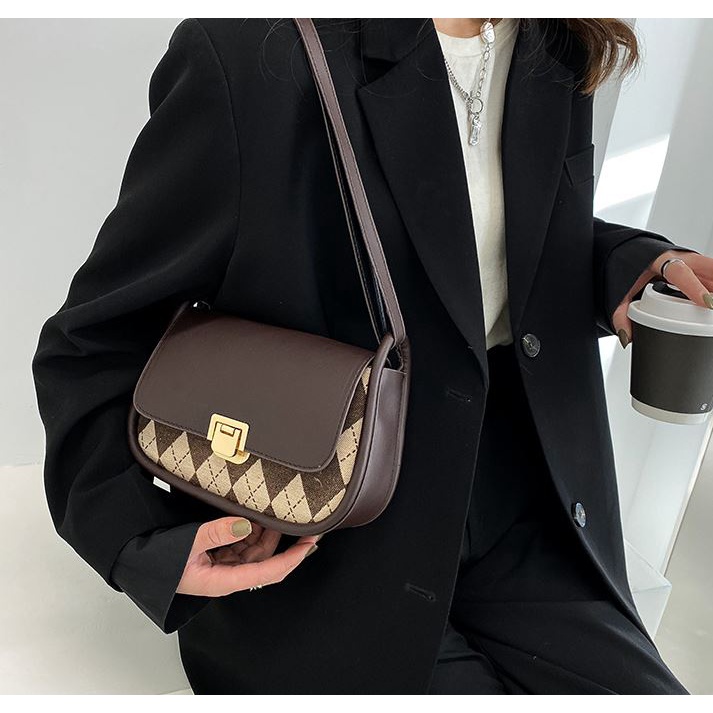 Túi xách đeo chéo nữ giá rẻ đẹp đi chơi phong cách thời trang hàn quốc dễ thương cute TX238