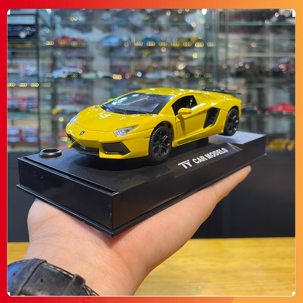 Mô hình xe Lamborghini Aventador LP 740 tỉ lệ 1:32 hãng TY Models