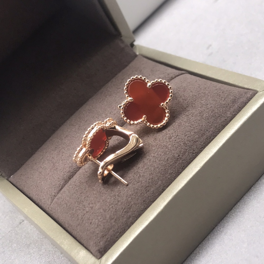 Bông Tai Hình Cỏ Bốn Lá Đơn Giản Thời Trang Cho Nữ