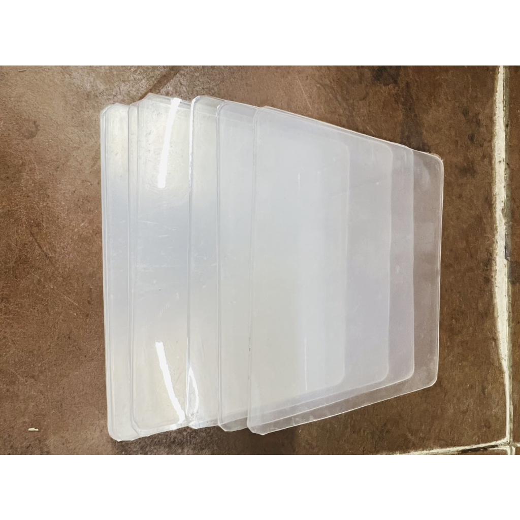 Miếng nhựa trét bột bả, keo sữa, gạt dán giấy