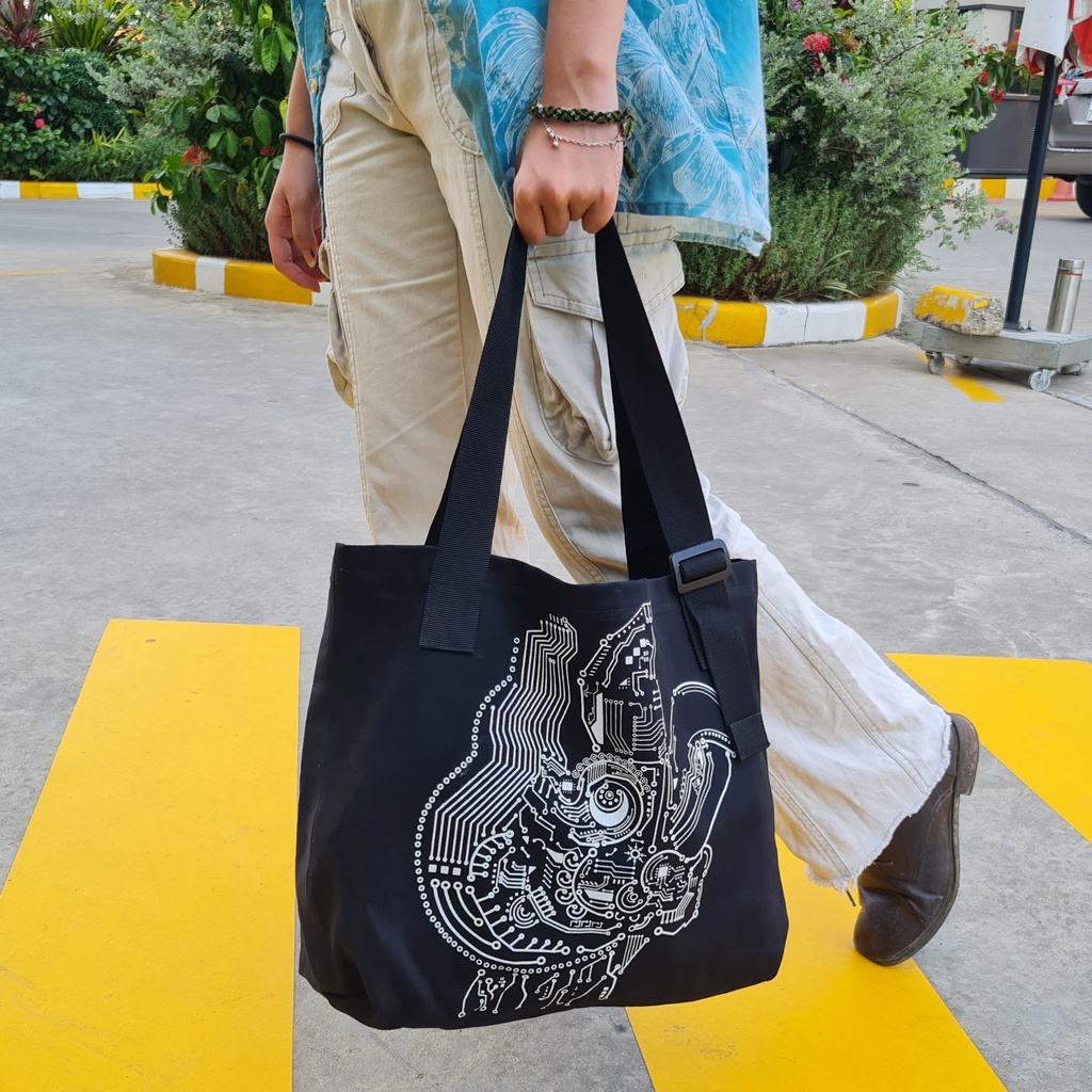 Túi tote jean đen, túi đeo vai cá tính local brand WeMe chính hãng