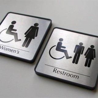 BIỂN WC VUÔNG