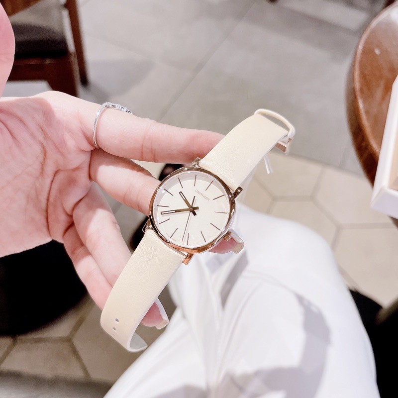 Đồng hồ nữ Calvin Klein dây da, mặt 32mm