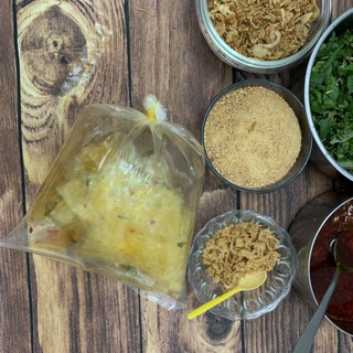 Bánh tráng trộn sate bịch lớn