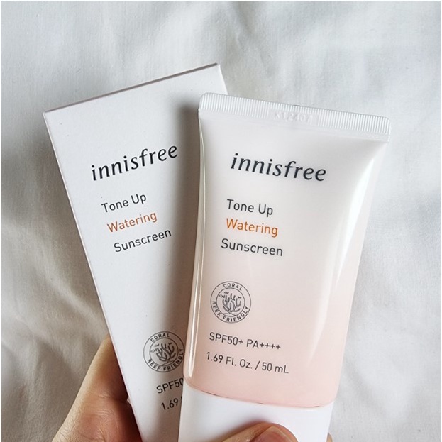Kem chống nắng Innisfree tone up Watering Sunscreen SPF 50+ PA++++ 50ml