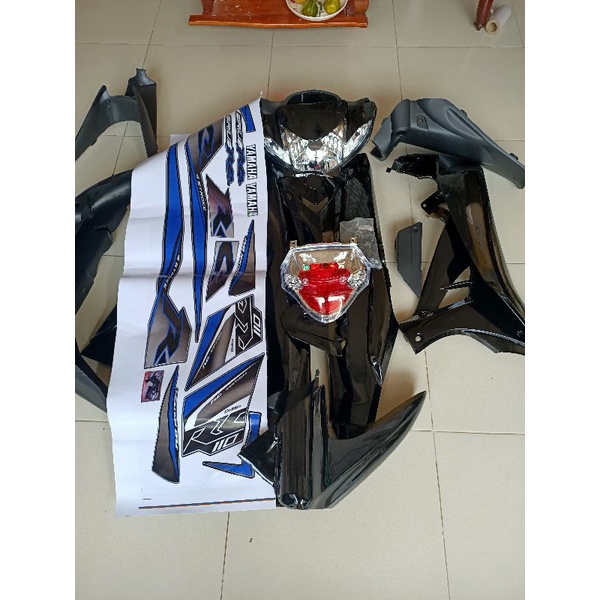 Dàn áo sirius màu đen gắn xe 100 và 110 tặng kèm pha đèn ,đèn lái,ốc áovà tem xe đặc biệt như hình mẫu😍 giá rẻ sinh viên