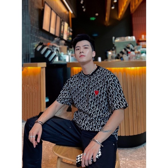 Áo phông tim đỏ Monogram 2  họa tiết in kín BIGOMALL - Áo thun tay lỡ unisex Freesize Form Rộng 65kg