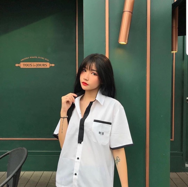 Áo sơ mi thêu chữ