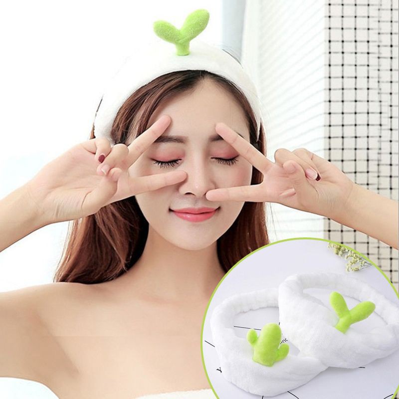 Băng đô rửa mặt màu trắng đính cây xanh xinh xắn dành cho nữ
