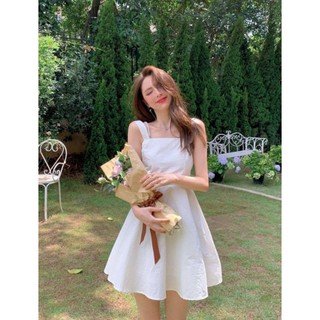 váy hở lưng dây ngọc buộc nơ eo