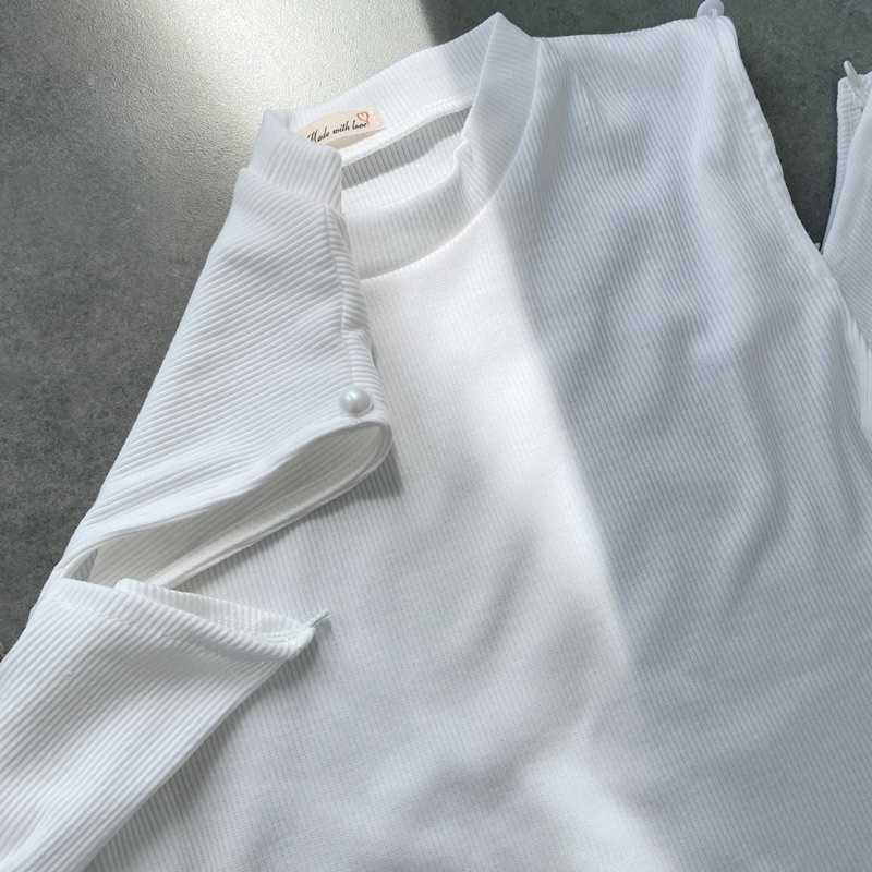 IRIS TOP - ÁO THUN GÂN CUT-OUT CỰC ĐẸP