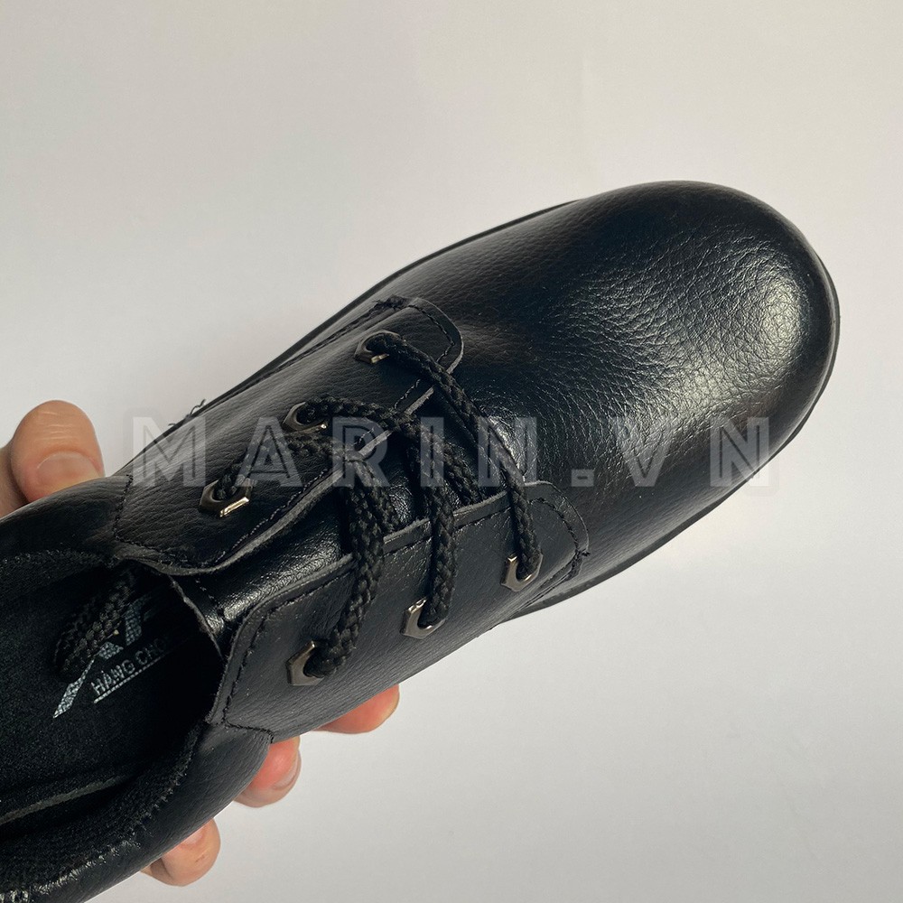 Giày bảo hộ lao động thương hiệu XP ABC màu đen, có mũi sắt và đế chống đinh