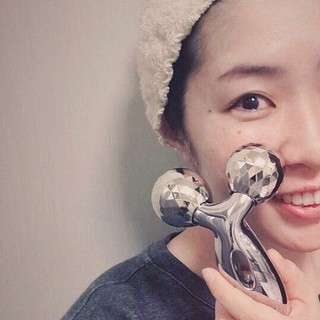 Cây lăn massage mặt 3D