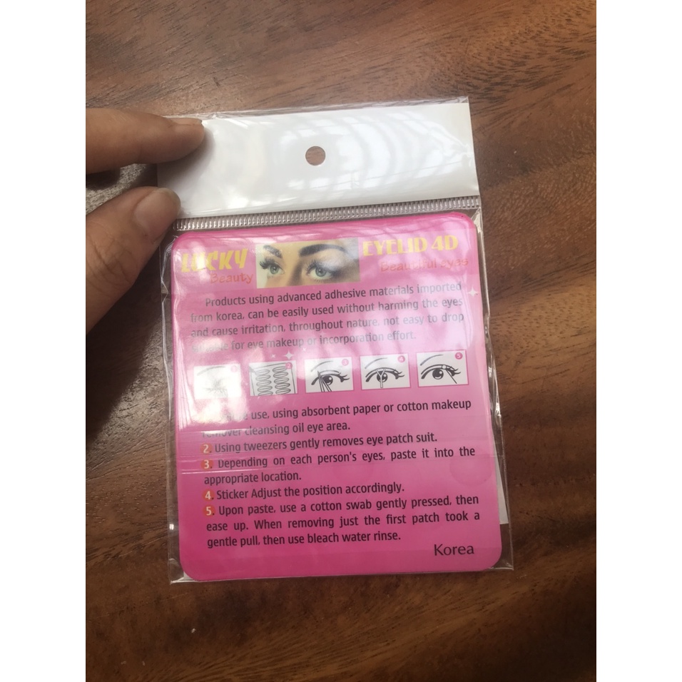 Miếng dán kích mí luxky  không lộ có sẵn keo dễ dàng tạo 2 mí tiện lợi tạo hai mí giup cho đôi mắt to chòn