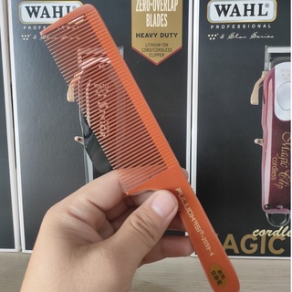 Lược sừng bản to đã mài chuốt kỹ, cán lược to giúp cầm rất vừa tay