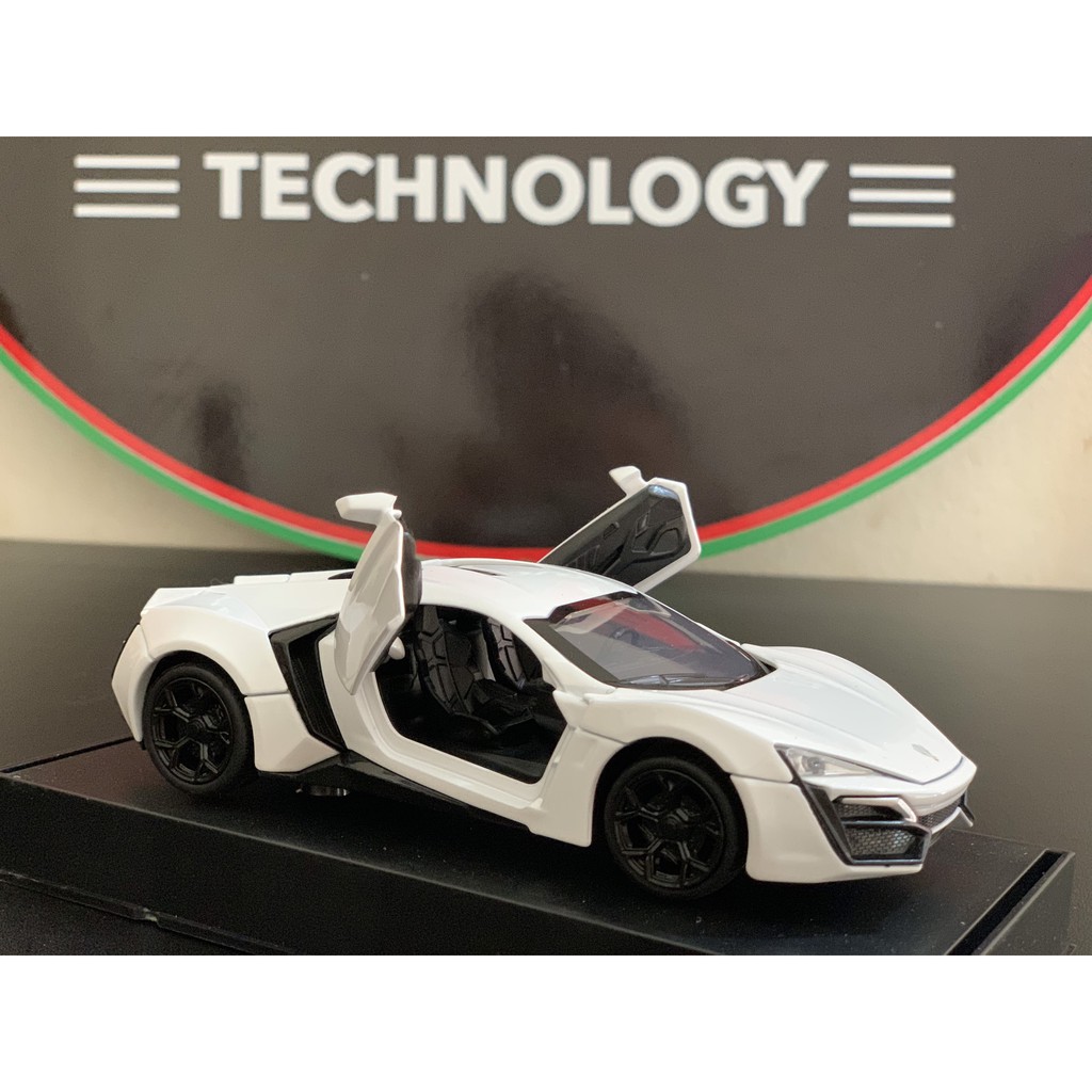 Xe Mô Hình Cao Cấp Bằng Hợp Kim Lykan Hypersport tỉ lệ 1:32 màu trắng