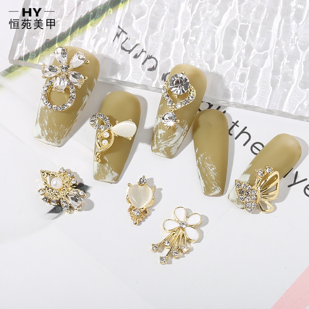 Phụ kiện đính đá lấp lánh trang trí móng tay nghệ thuật