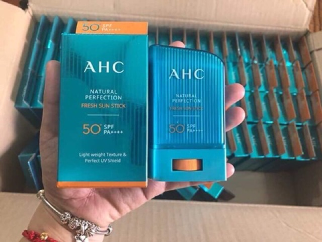Thanh lăn chống nắng dạng thỏi AHC Natural Shield Sun Stick SPF 50+/PA++++ 14g | BigBuy360 - bigbuy360.vn