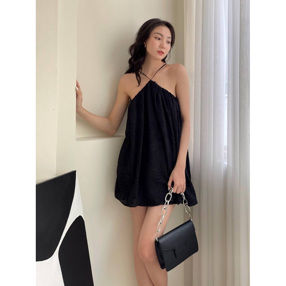 Đầm Suông Yếm Ren Hoạ Tiết Lá Lạ Mắt KC1395
