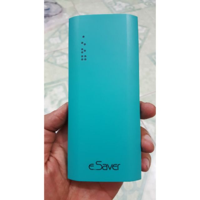 Pin sạc dự phòng Esaver Y325S 10.000 Mah hàng trưng bài chất lượng như mới giá chỉ 180k .