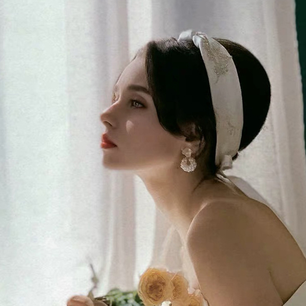 Khăn Voan Cài Tóc Cô Dâu Phối Nơ Xinh Xắn Độc Đáo