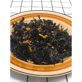 Rong biển cháy tỏi mè