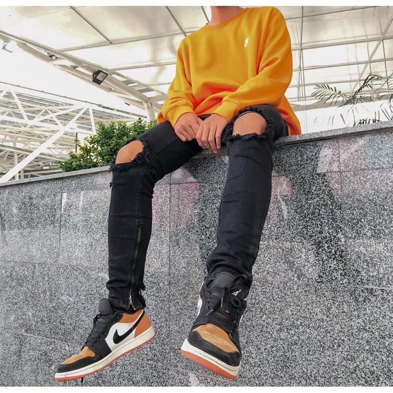 Quần jean nam rách gối màu đen có zip , form slimfit , chất jean co giãn thoải mái ama.