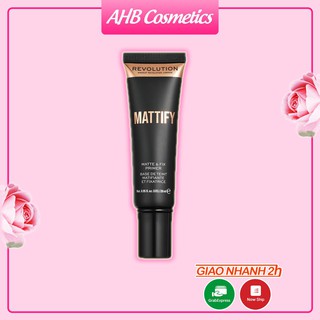 Kem lót kiềm dầu Revolution