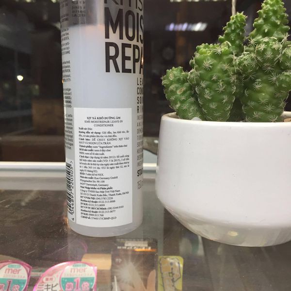 Xịt xả khô dưỡng ẩm KMS Goldwell Moist Repair 150ml