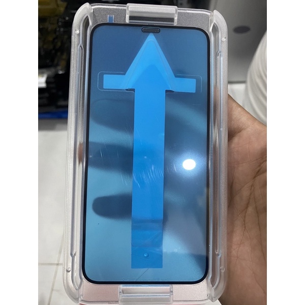 Kính Cường Lực BISON Full Màn 2022 Kèm Khuôn Tự Dán