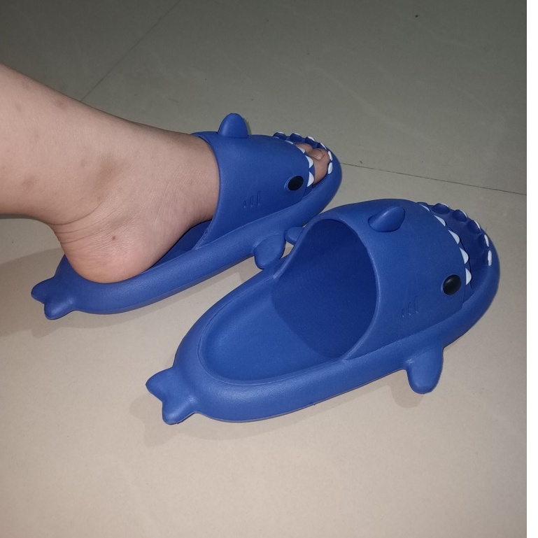 Dép cá mập xanh biển
