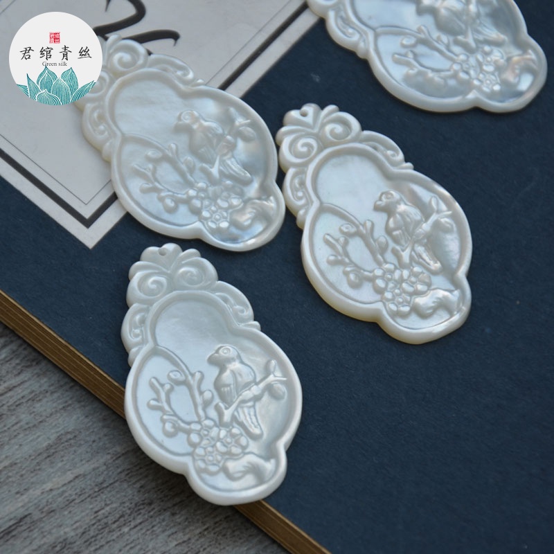 Mặt Dây Chuyền / Khuyên Tai / Dây Chuyền Chạm Khắc Hình Vỏ Sò / Bướm Handmade Dengmei