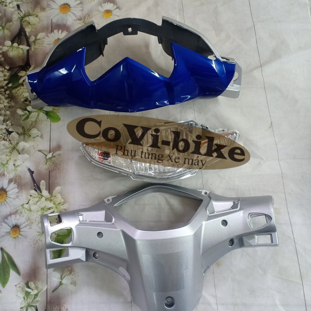 Trọn bộ ốp đầu đèn 4 món cho xe Wave RSX110 đời 2010 đến 2012  kèm pha đèn có bóng siêu sáng