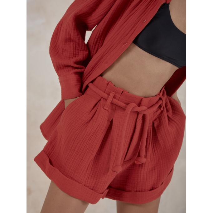 COCO SIN - Quần Short Đỏ Cam Kèm Dây Belt