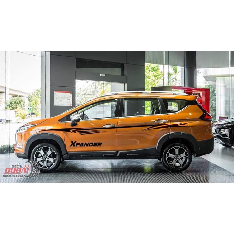 Tem sườn dán xe Xpander Cross