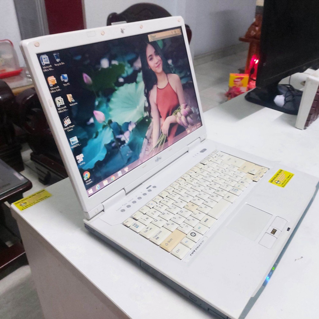 Laptop chính hãng đã qua sử dụng (tốt)