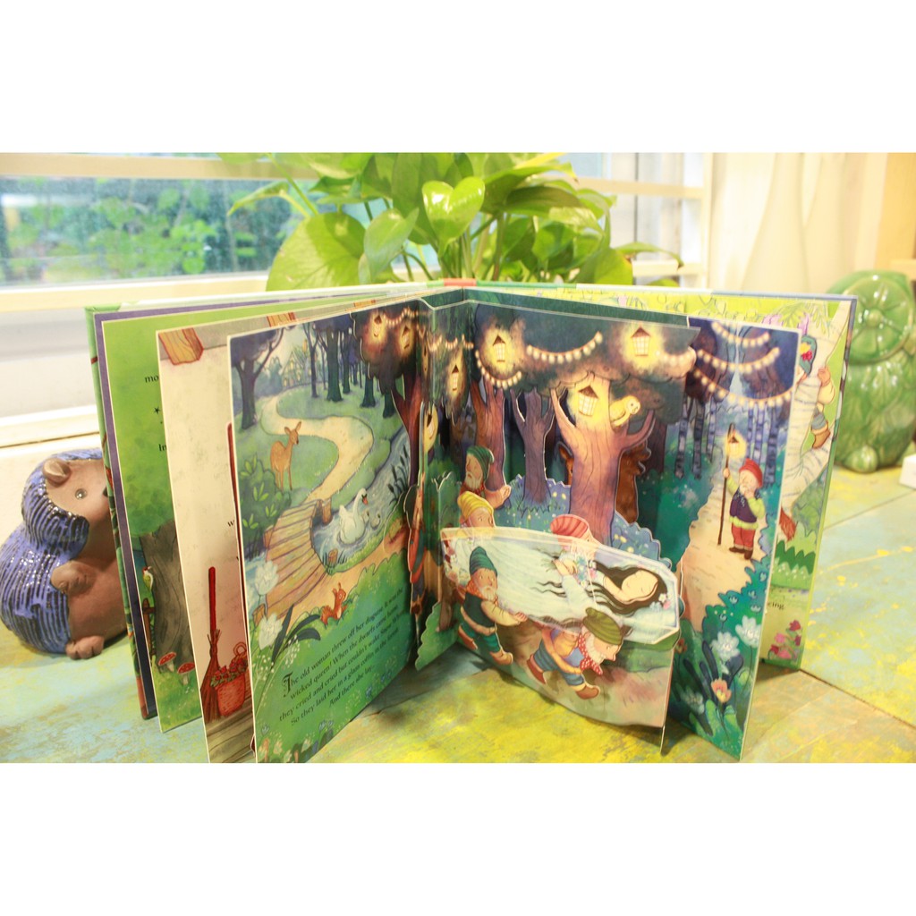 Sách - Pop Up Snow White and the seven dwarfs