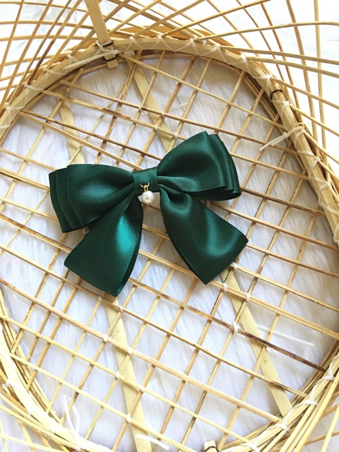 Kẹp nơ lụa satin 3 tầng xinh xắn đáng eo