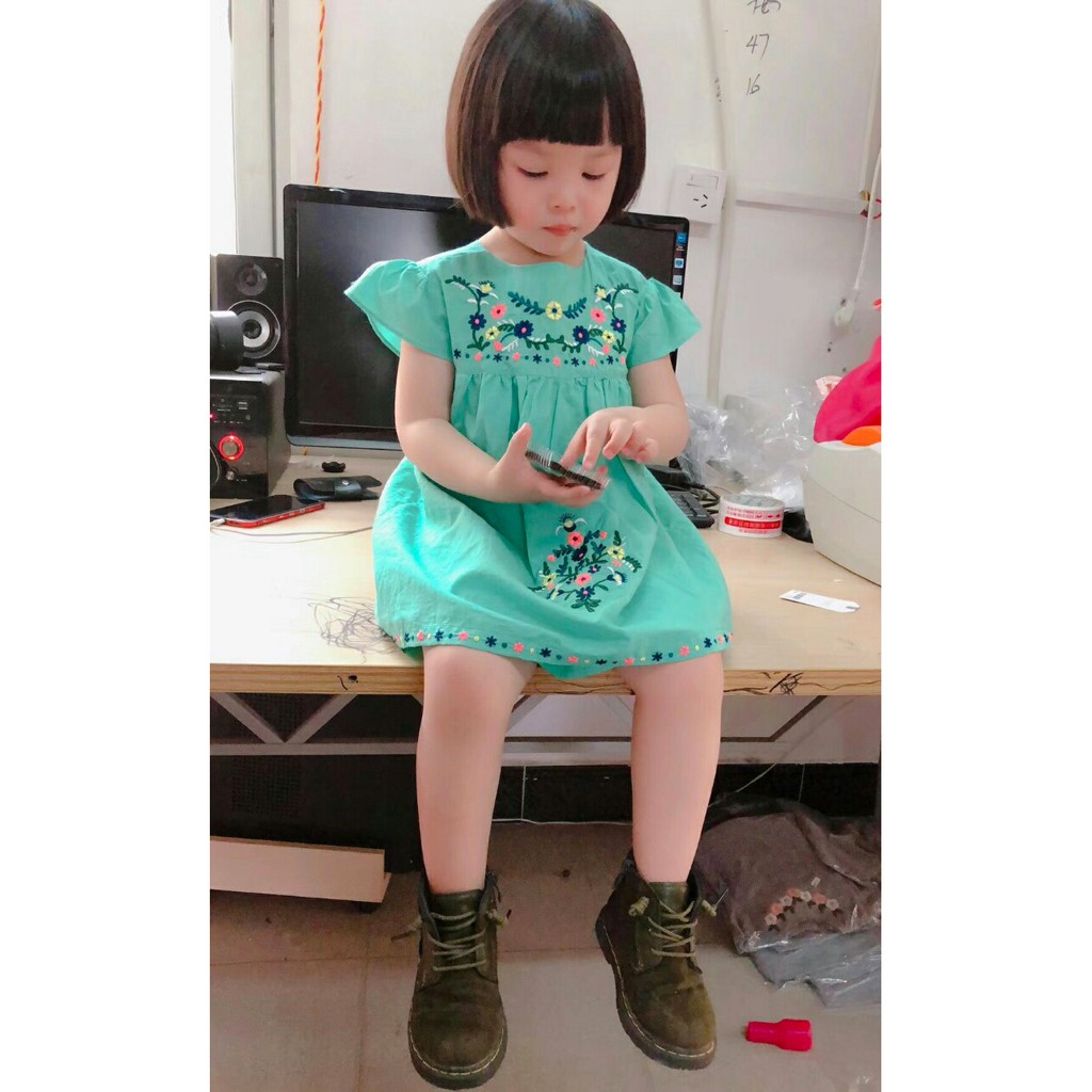 Đầm cotton thêu hoa cho bé