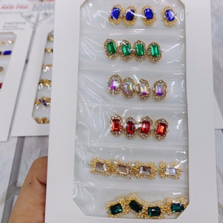 Đá khối viền đính móng tay chân mixx màu (1 gói 6 màu )