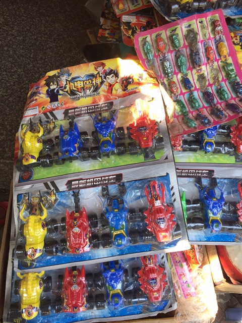 1 con chiến cơ siêu hàng rút cót