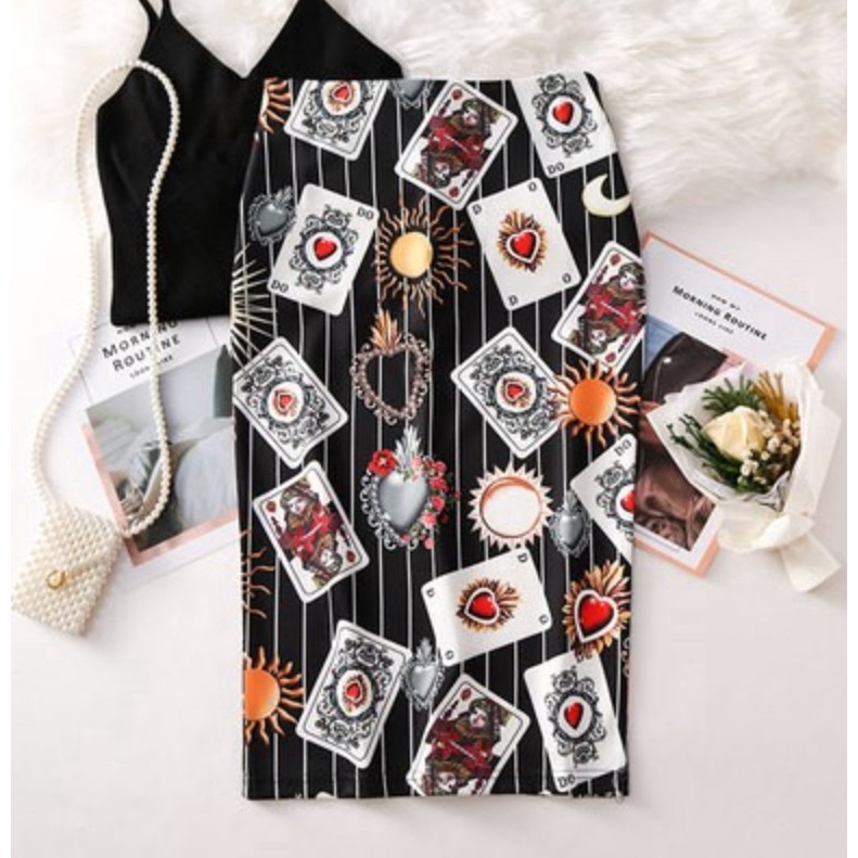 Đầm nữ midi ôm dáng phong cách thời trang cho phái nữ | BigBuy360 - bigbuy360.vn