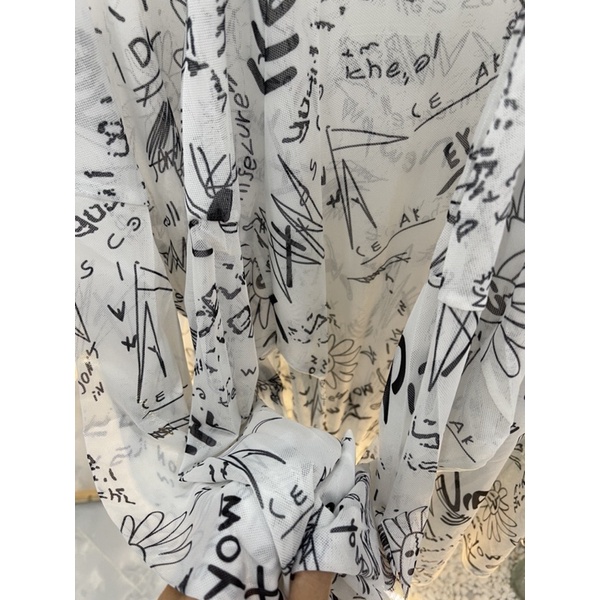 Áo thun giấu quần Taobao lưới hoạ tiết hot hit