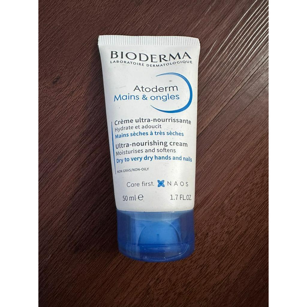 Kem Dưỡng Da Tay Và Móng Tay Biodema Atoderm Mains & Ongles 50ml